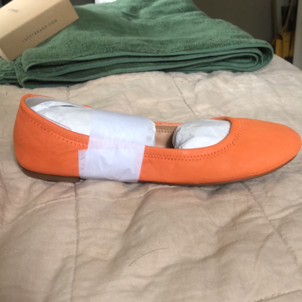 Lucky Brand Emile Flats in Melon 8.5 M